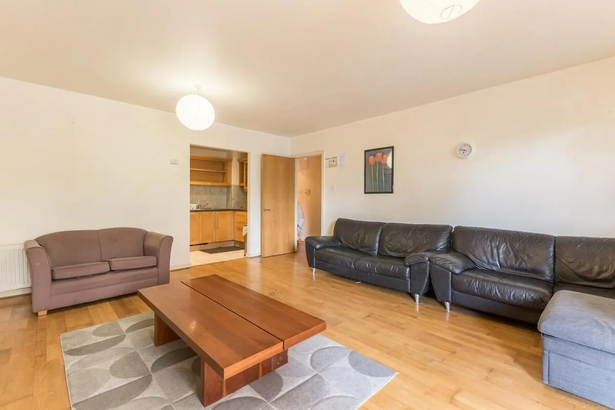 Spacious Two Bedroom Apartment Дублин Ирландия