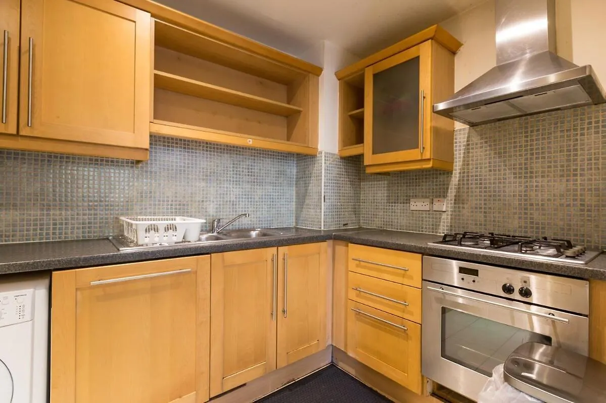 Spacious Two Bedroom Apartment Дублин